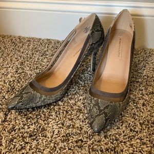 Size 9 BCBG Snakeskin heels